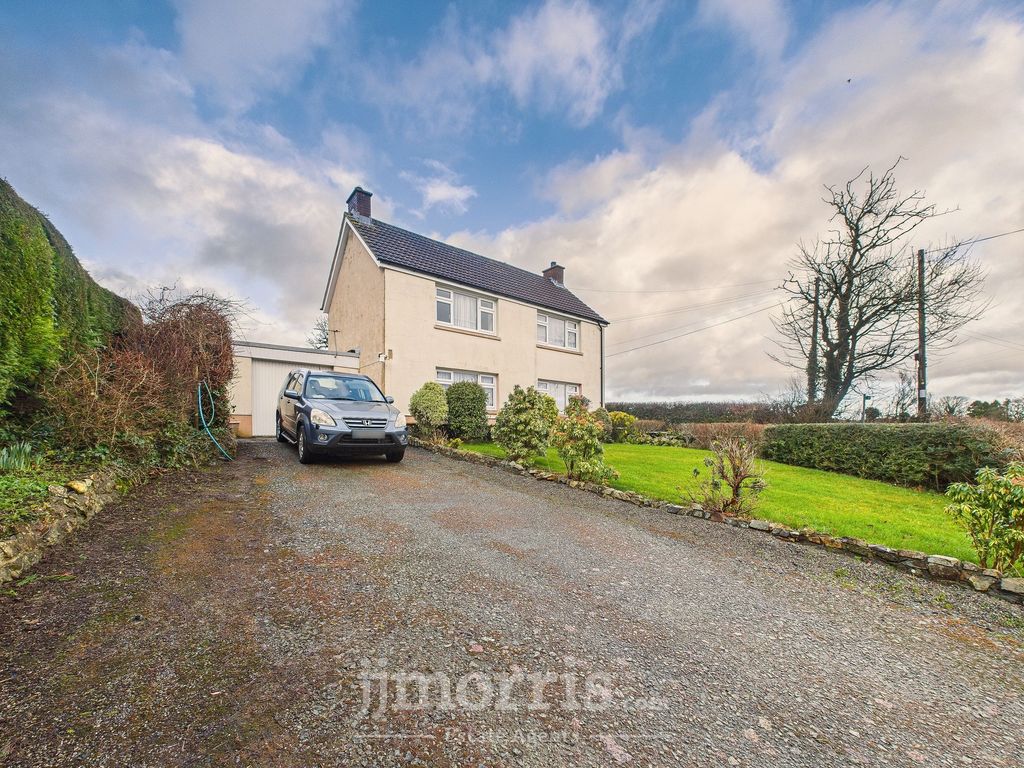 Property photo 3 of 41