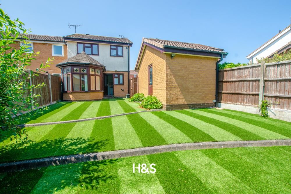 Property photo 2 of 14 20 Whitemoor Drive - Rear Garden ..Jpg