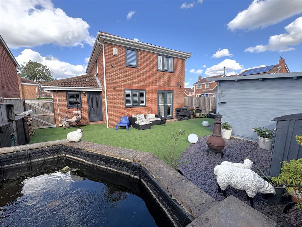 Property photo 1 of 24 Garden2.Jpg