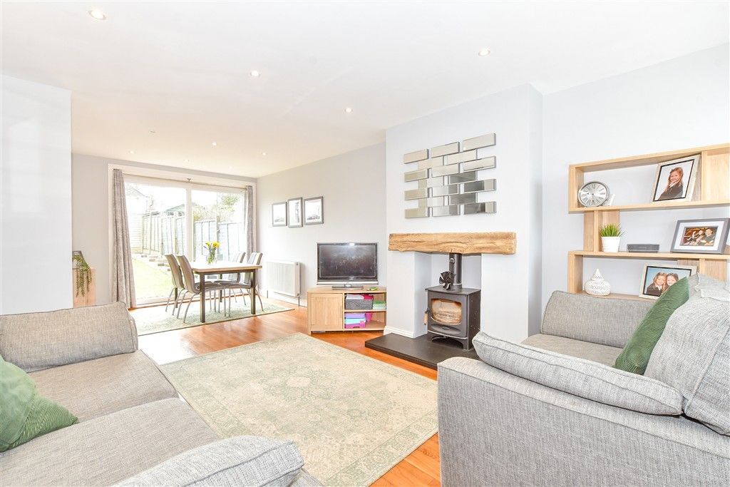 Property photo 3 of 12 Lounge/Diner