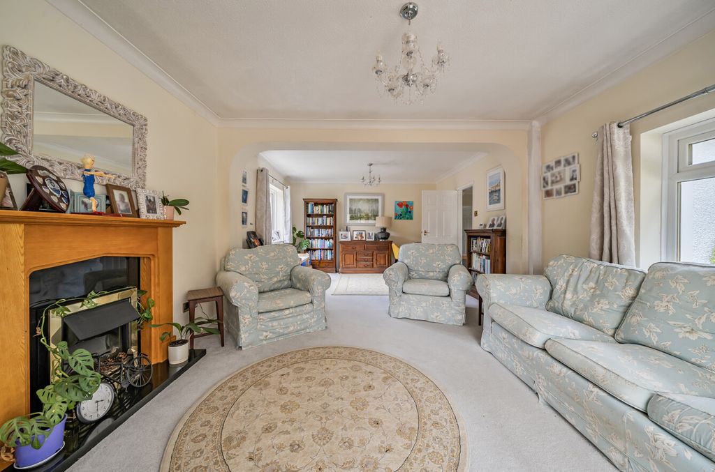 Property photo 3 of 20 1336103-2-689621d...
