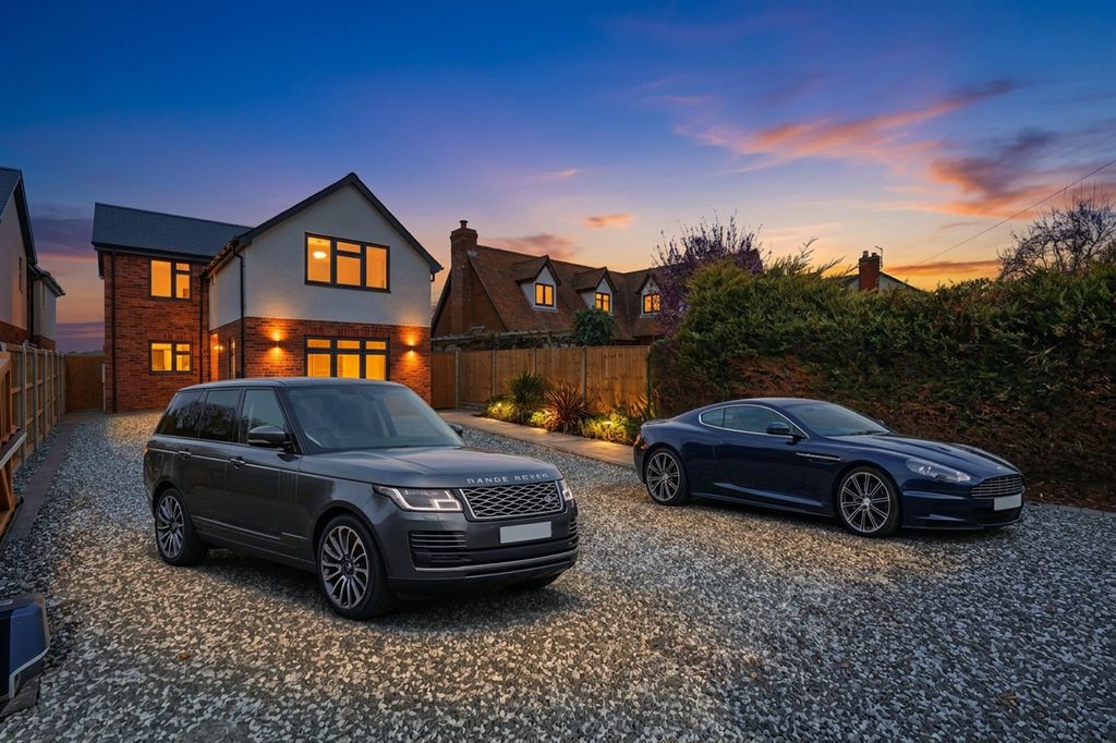 Property photo 2 of 27