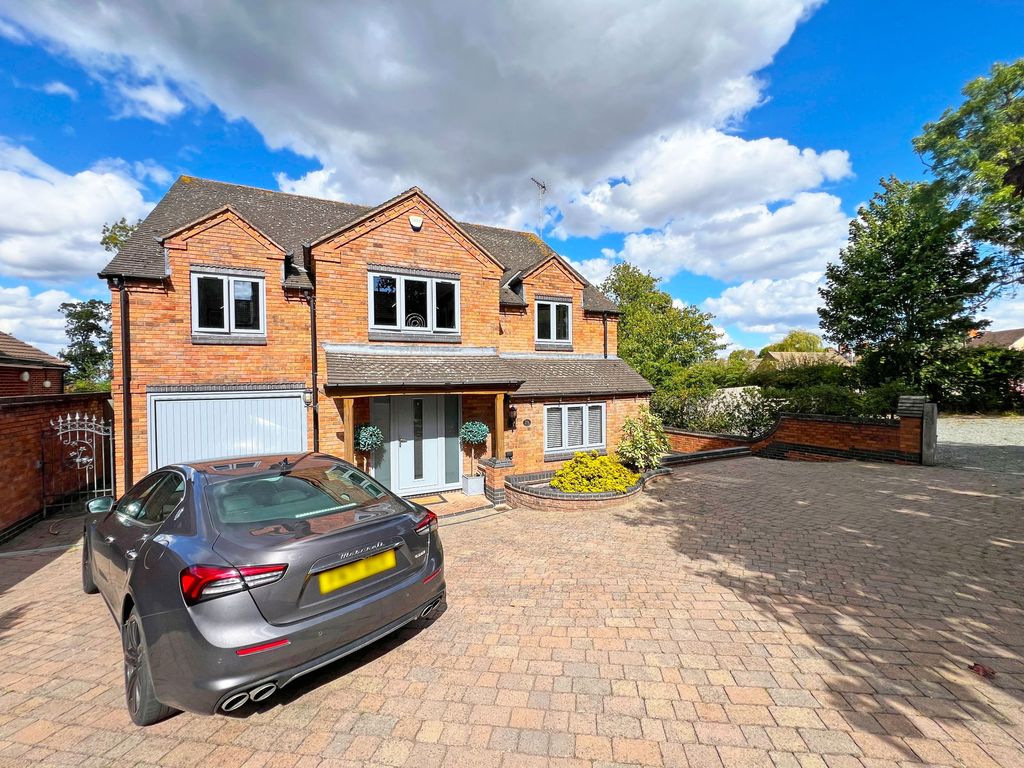 Property photo 1 of 34