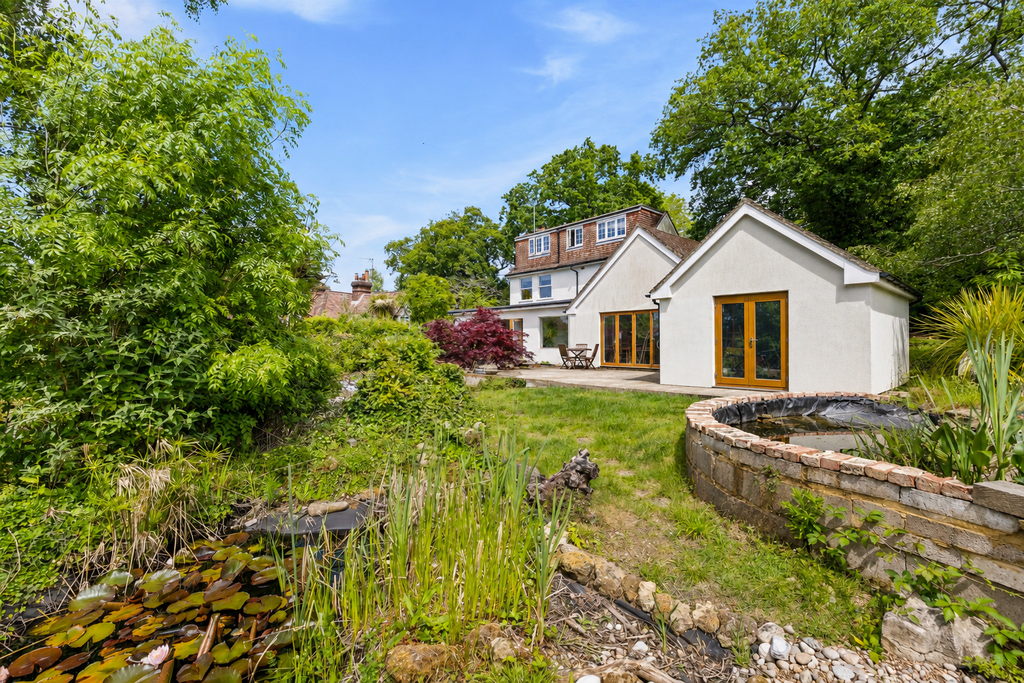 Property photo 1 of 19 Rear Garden