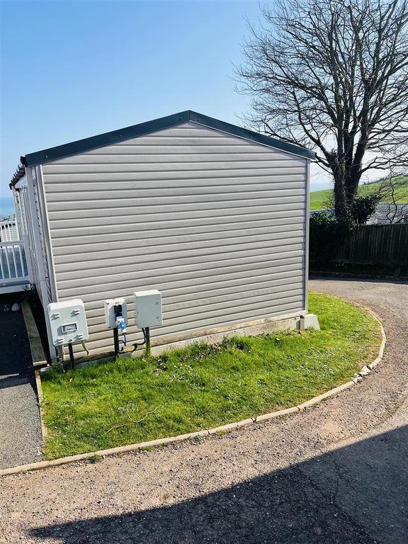 Property photo 3 of 40 Outside