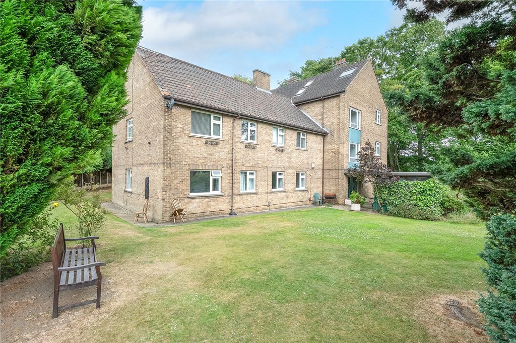 Property photo 1 of 8 Picture No. 11