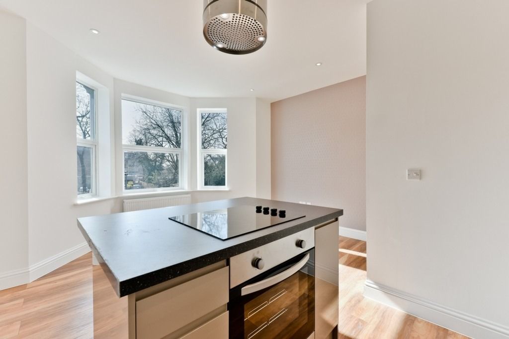 Property photo 3 of 8 6209232