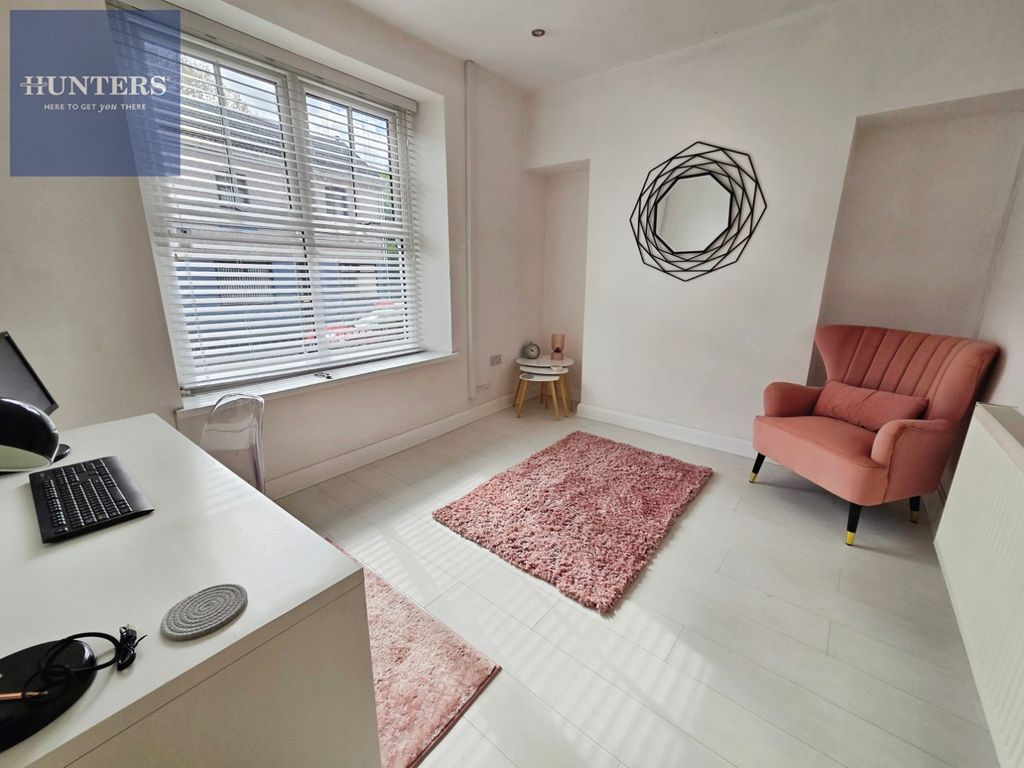 Property photo 3 of 14 Pbox-Img.Jpg