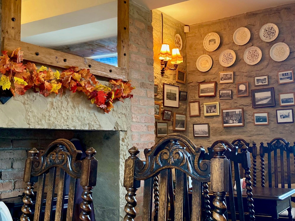 Property photo 1 of 8 Photo 0