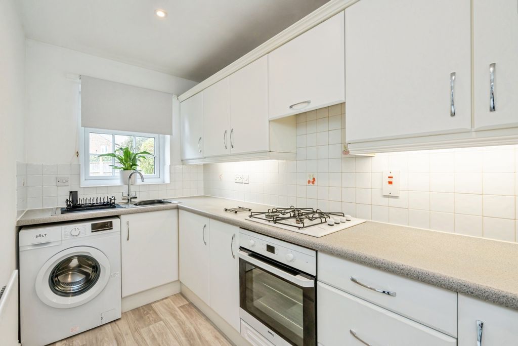 Property photo 3 of 14 Pbox-Img.Jpg