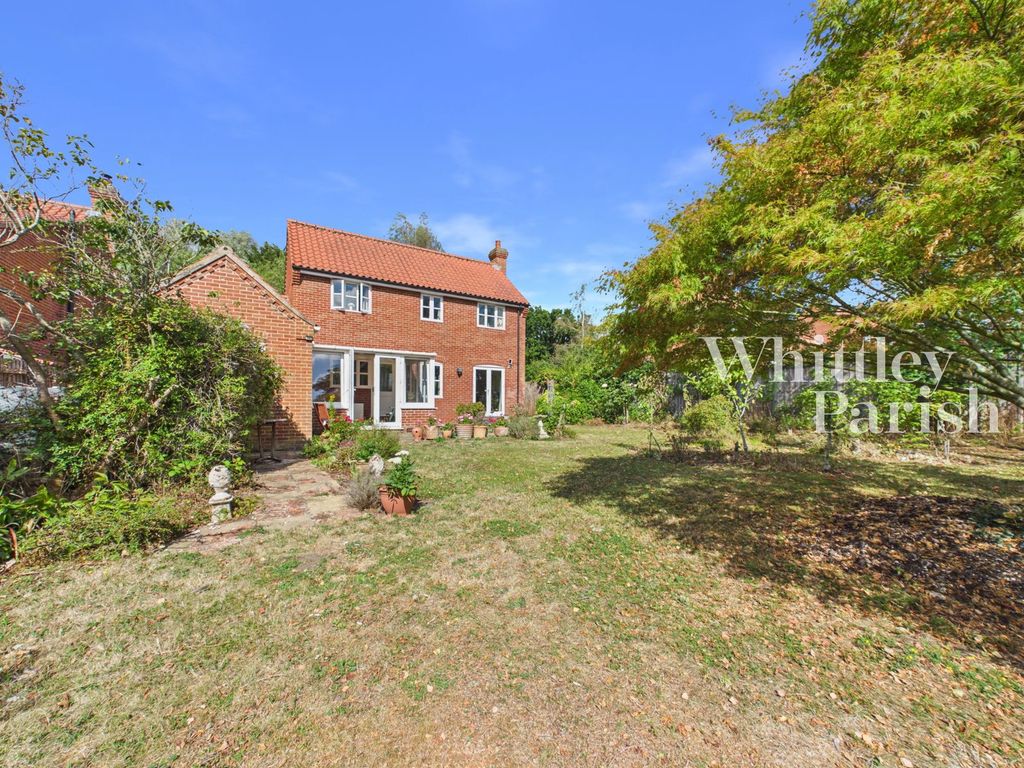 Property photo 2 of 17