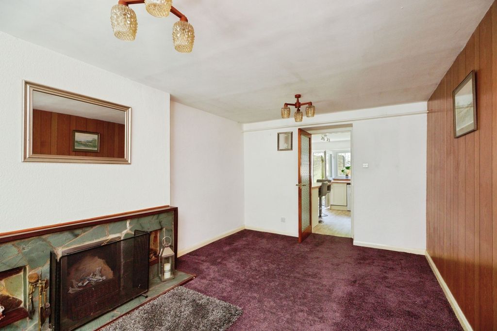 Property photo 3 of 18 Pbox-Img.Jpg