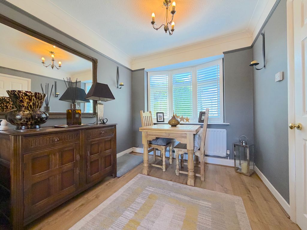 Property photo 3 of 25