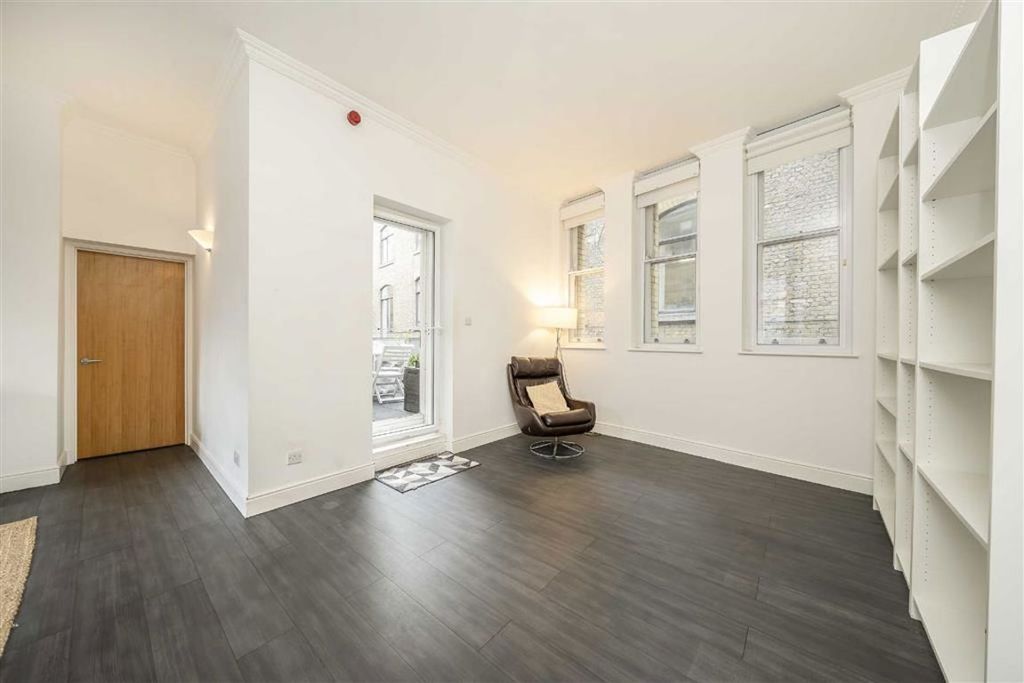 Property photo 3 of 9