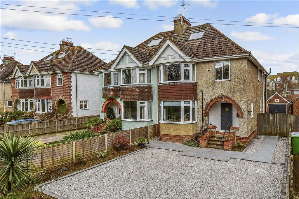 Property photo 1 of 16 External (Web)