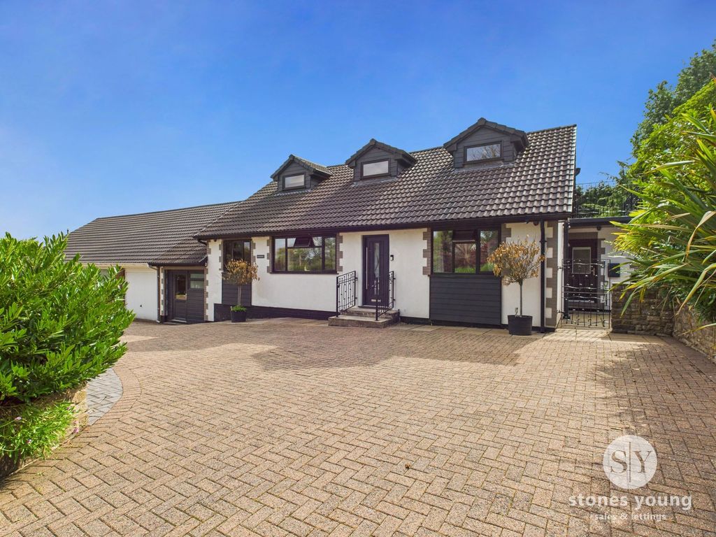 Property photo 1 of 33