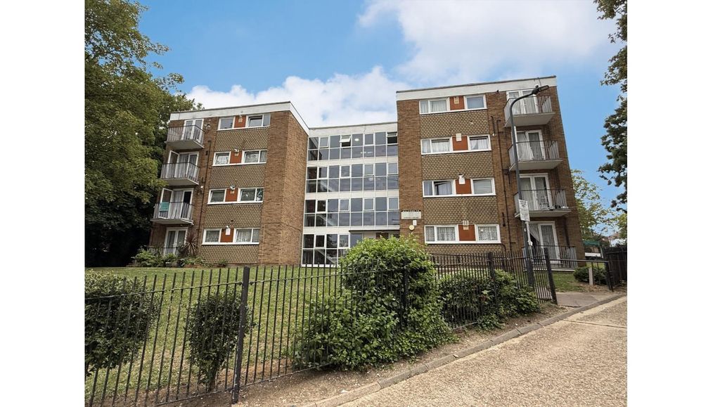 Property photo 1 of 5 Db345Ff0-8352-11F0-9333-0242Ac110002---Auto--.Jpg