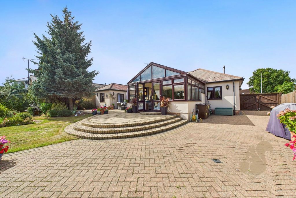 Property photo 1 of 29 Cam01659G0-Pr0577-Still031.Jpg