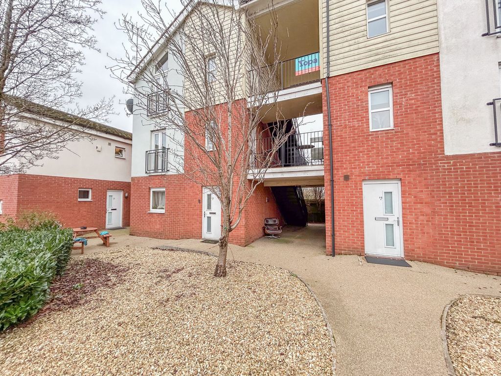 Property photo 1 of 9