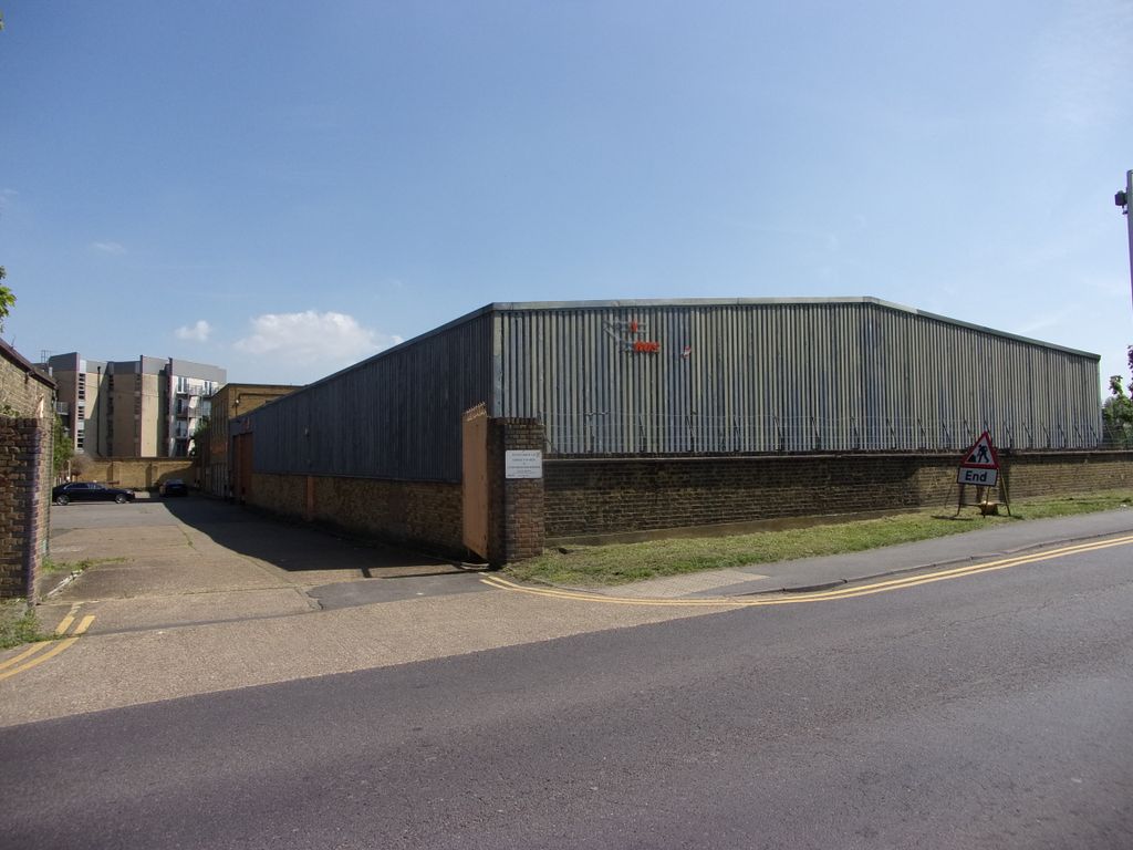 Property photo 1 of 7