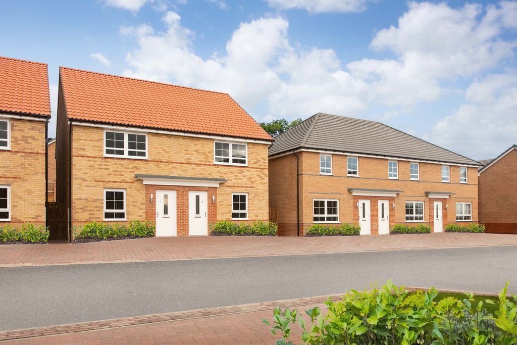 Property photo 2 of 10 Lockwood Fields