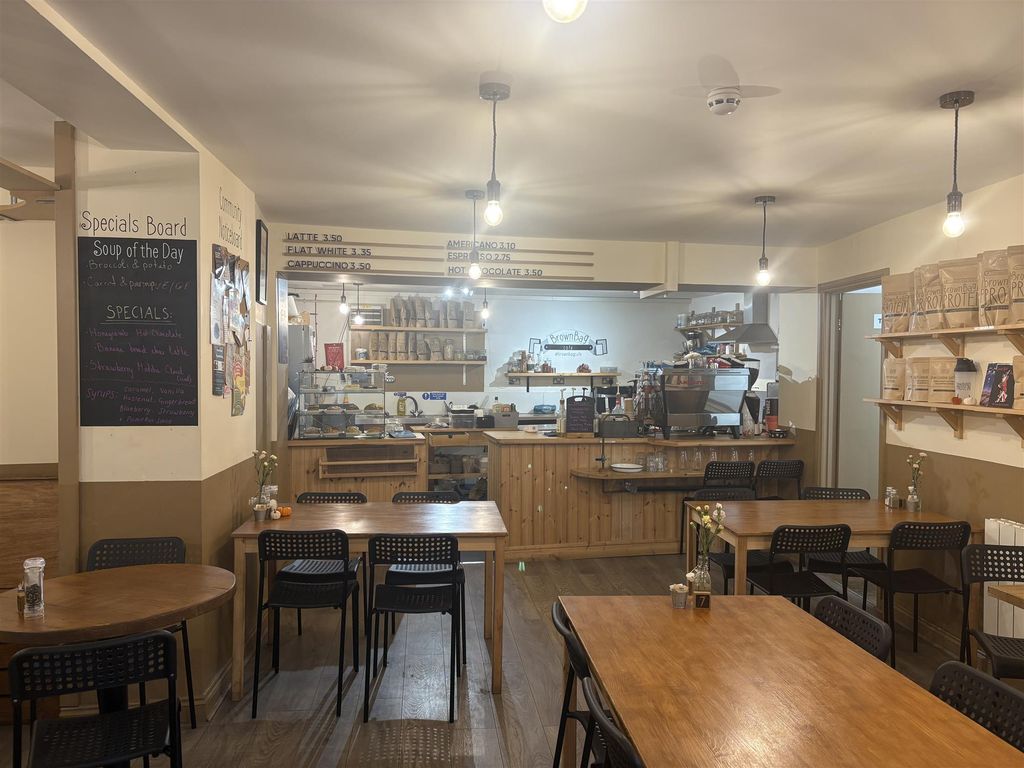 Property photo 1 of 5 Photo 0