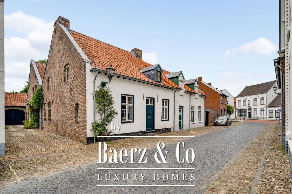 Property photo 1 of 39