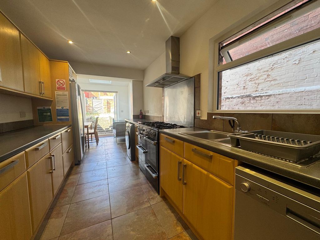 Property photo 2 of 17 Whatsapp Image 2026-08-28 At 2.06.18 Pm (8)
