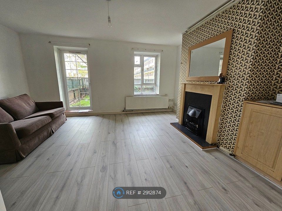 Property photo 2 of 12 Living Room 2