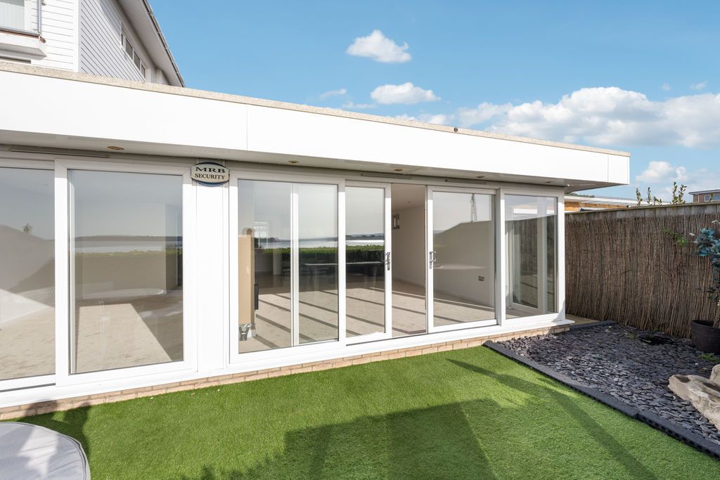 Property photo 3 of 11 Photo 5