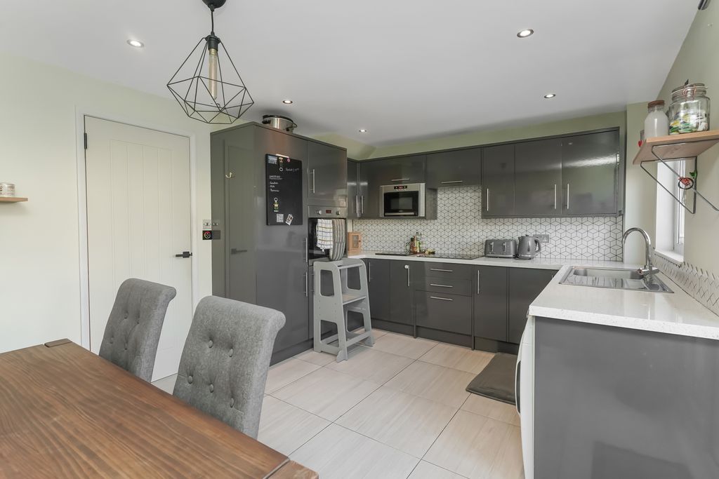 Property photo 3 of 14 Property Image 3