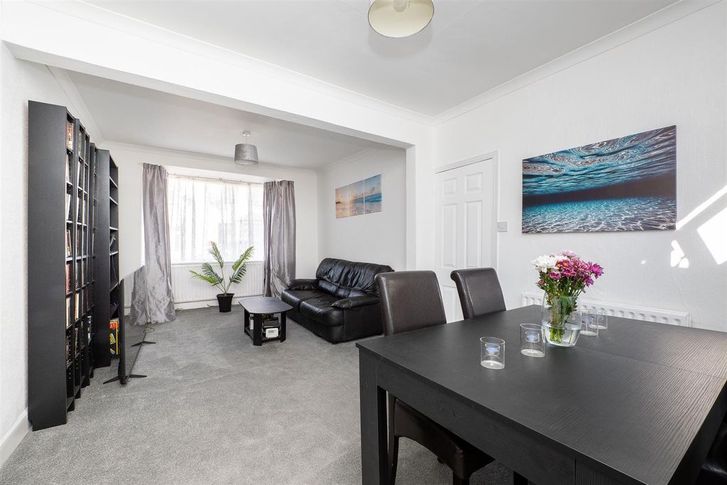 Property photo 1 of 12 Vr-005.Jpg