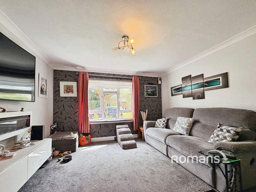 Property photo 2 of 15 Pbox-Img.Jpg