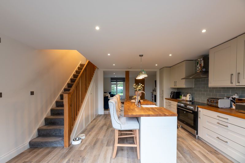 Property photo 3 of 14 Photo 2