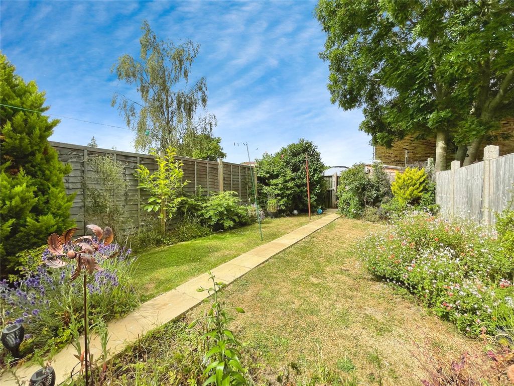 Property photo 3 of 16 Picture No. 05