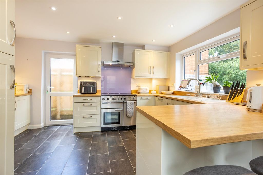 Property photo 2 of 38 Shillan-23.Jpg