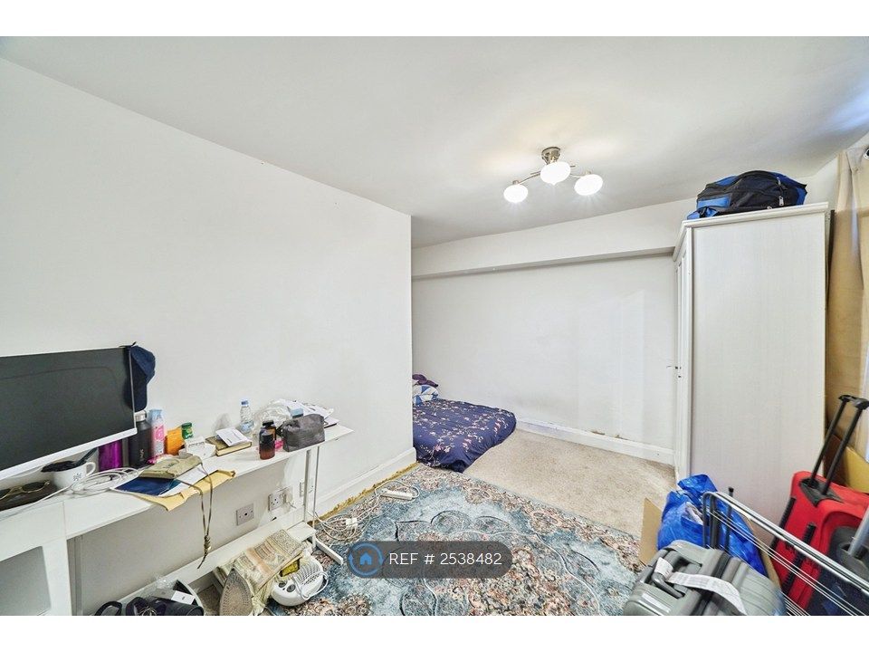 Property photo 2 of 21 Bedroom 2