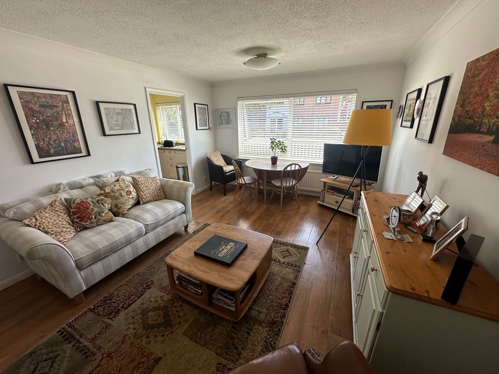 Property photo 3 of 8