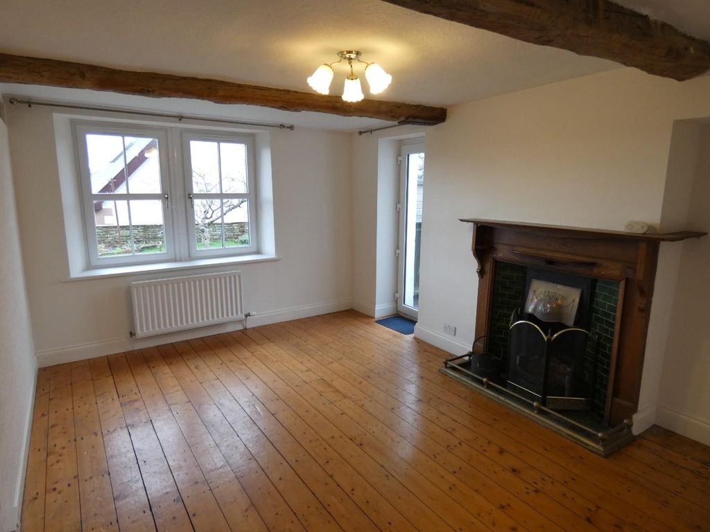Property photo 2 of 24 Sitting Room