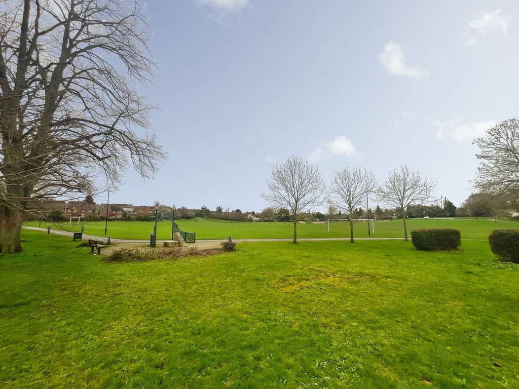 Property photo 3 of 13 Pbox-Img.Jpg