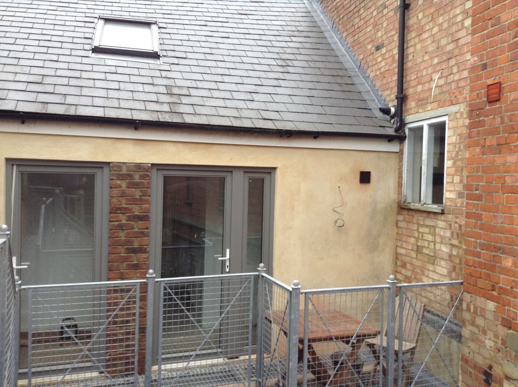 Property photo 2 of 10 Photo 2