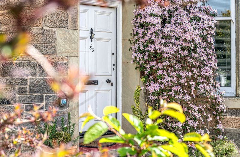 Property photo 3 of 27 Entrance