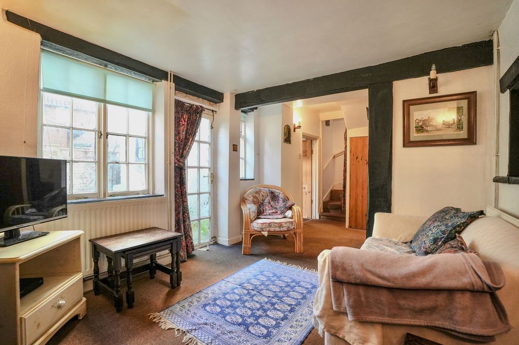 Property photo 3 of 29