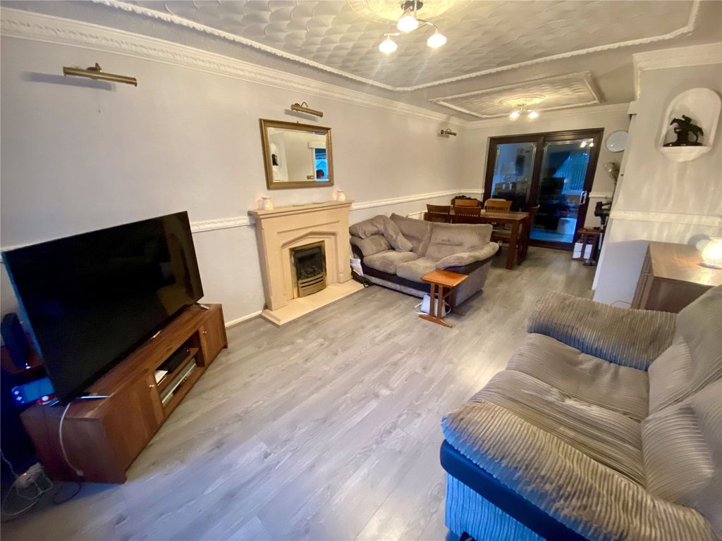 Property photo 2 of 10 Picture No. 11