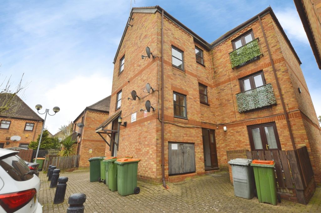 Property photo 1 of 8 Pbox-Img.Jpg