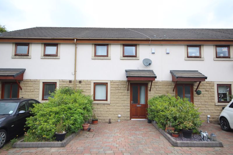 Property photo 1 of 11 House