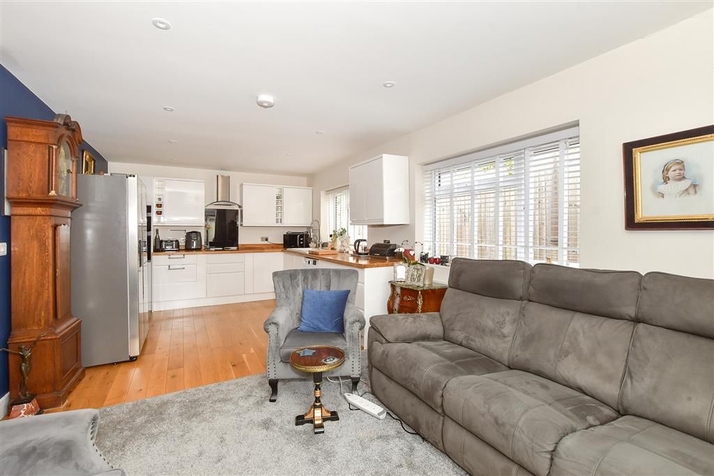 Property photo 3 of 13 Lounge/Kitchen/ Diner