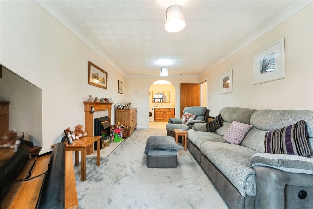 Property photo 3 of 9 Living Room