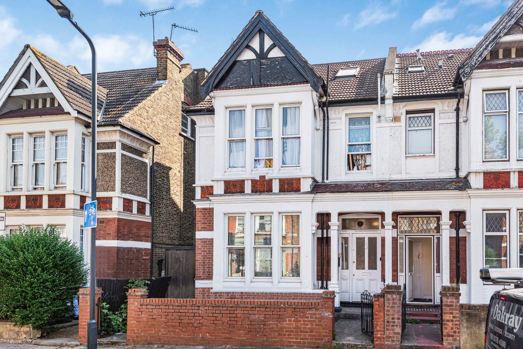 Property photo 1 of 12 18_17125