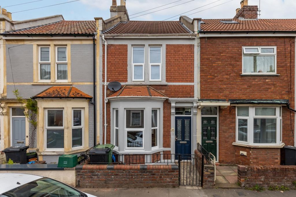 Property photo 2 of 29 40 Jasper Road, Bs3_Ext-1.Jpg